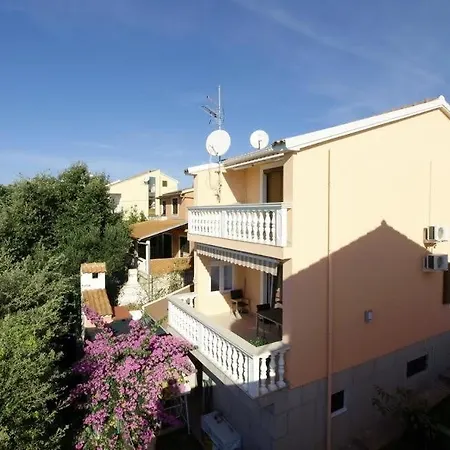 Appartement In With Sea View, Balcony, Air Conditioning, Wifi *