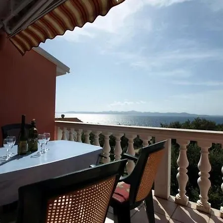 Apartment In With Sea View, Balcony, Air Conditioning, Wifi Kozino